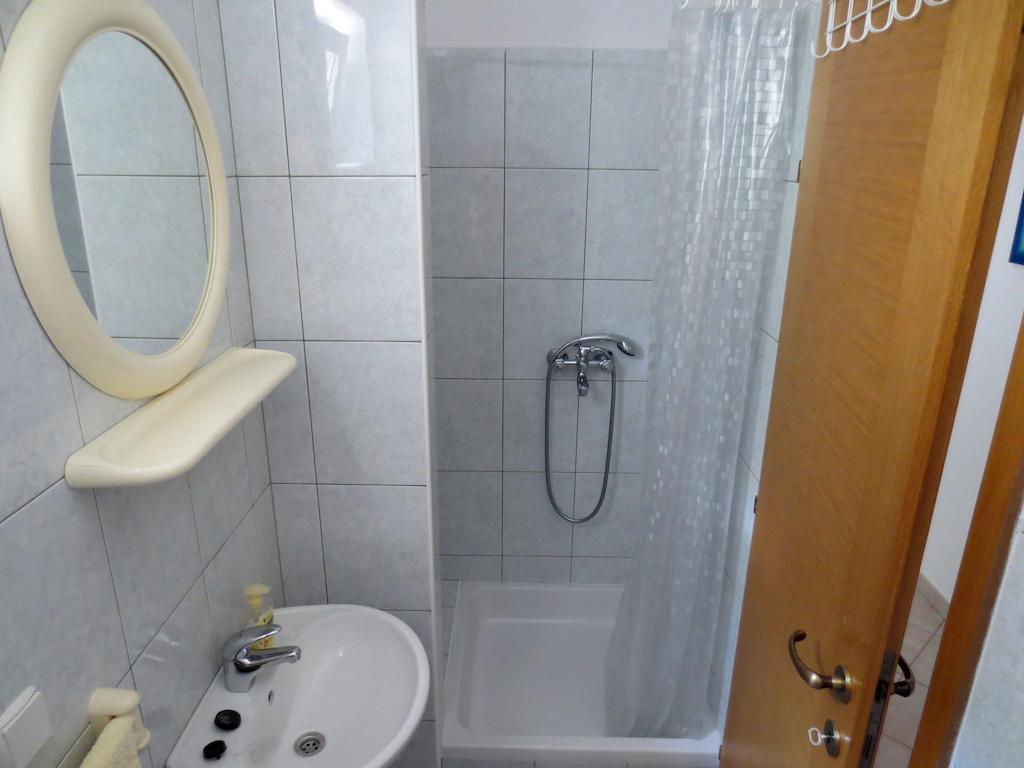 Apartments Kovacic Omis Room photo