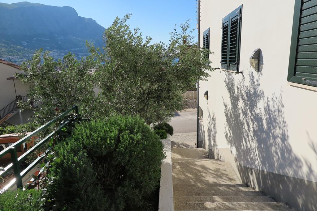 Apartments Kovacic Omis Exterior photo