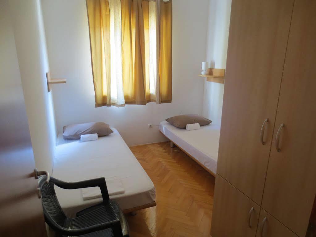 Apartments Kovacic Omis Exterior photo